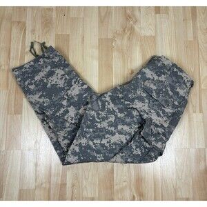 Men’s Digi Camo Military Pants / Combat Pants / Size Medium